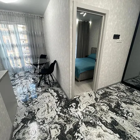 Via Roma, аркадия фонтан *