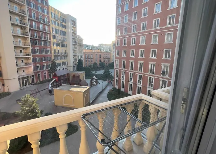 Via Roma, аркадия фонтан *